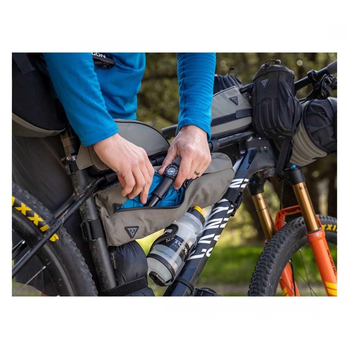 TOPEAK BACKLOADER 10L & MIDLOADER 3ℓ Topeak Midloader Frame Bag | The Bikesmiths