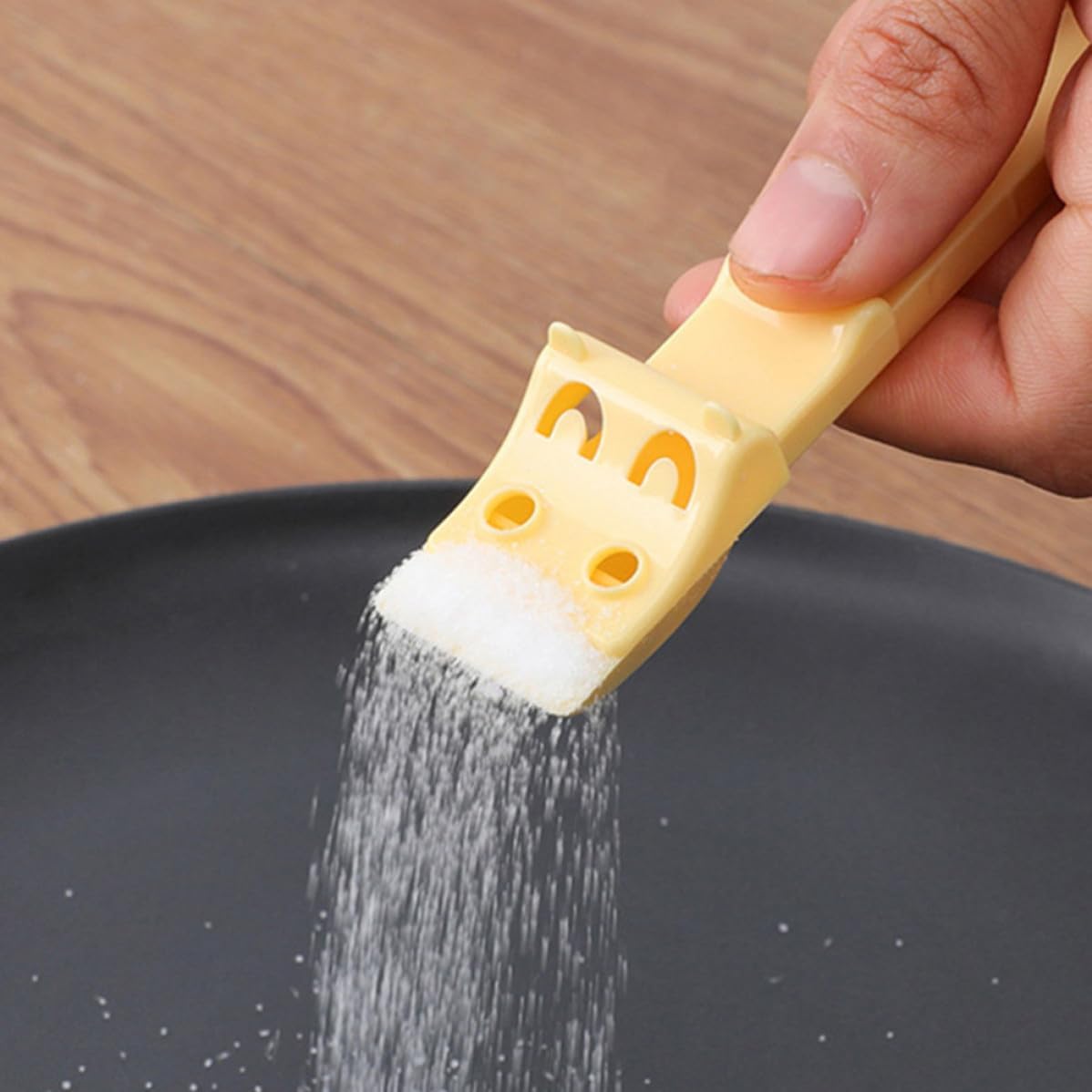 2pcs Salt Measuring Spoons PP Scoops for Powders and Pepper