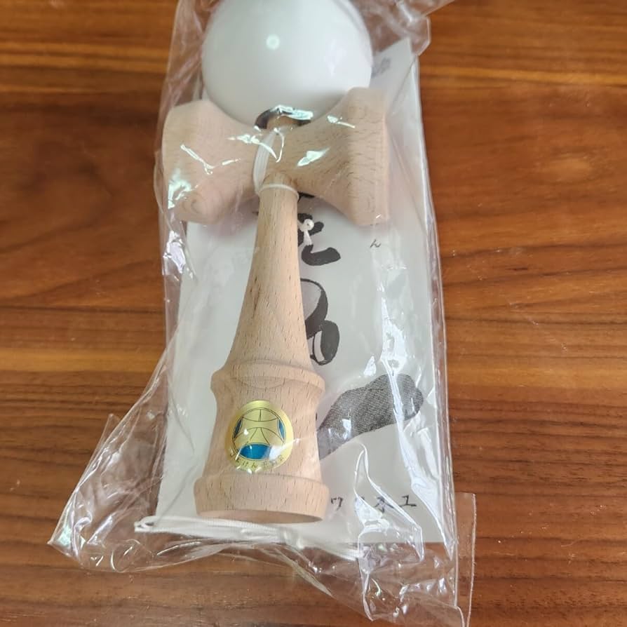 けん玉　夢元　ゴールド　イワタ木工 61-kcjOLkoL._UF350,350_QL80_.jpg