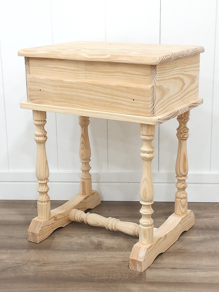 GRECA Mueble Costurero. En Madera de Pino Macizo. En Crudo, para Pintar. Medidas (Ancho/Fondo/Alto): 50 * 40 * 65 cms.