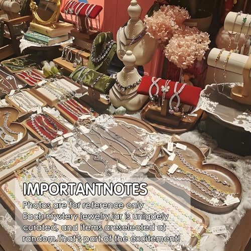 Fashion Mystery Jewelry Jar Set, 30+ elementów, mieszana niespodzianka, zestaw na biżuterię dla kobiet, zestaw prezentowy, w tym naszyjnik, kolczyki, pierścionek i bransoletka, wyjątkowy prezent