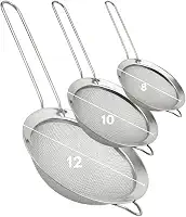 Kit com 3 Peneiras de Cozinha Inox com Alça – Tamanhos 8cm, 10cm e 12cm – Para Coar, Peneirar e Lavar Alimentos com Facilidade - Premium