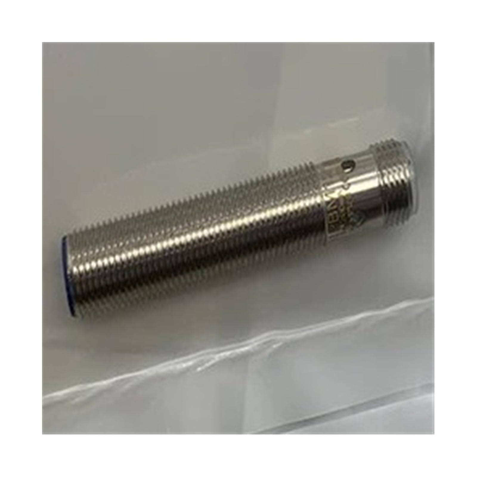 Capteur XS612B1NBM12C anti fausse détection pour robot