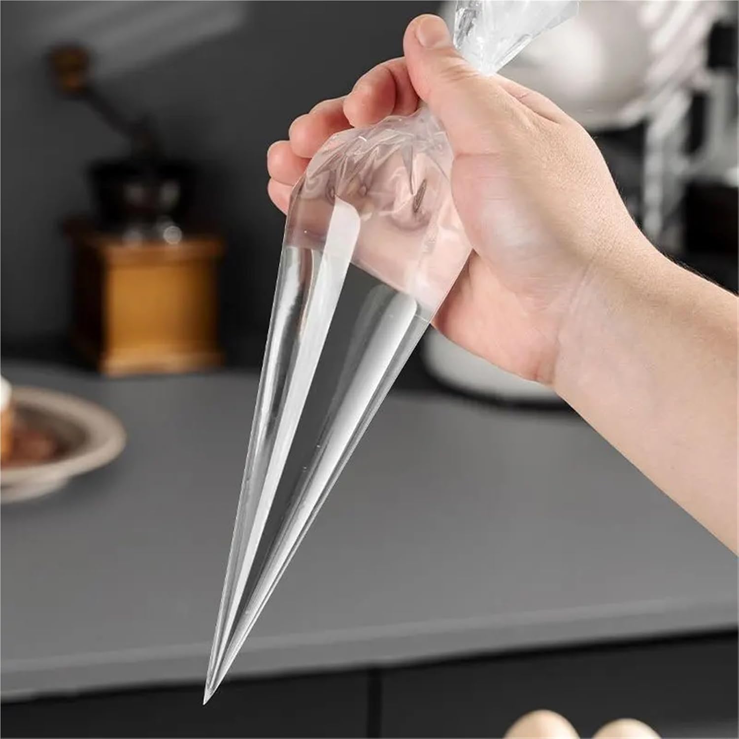 Disposable Piping Bags 400pcs Disposable Small Piping Bags Pastry for Cream Frosting Icing for Cake Dessert Decorations(Small)