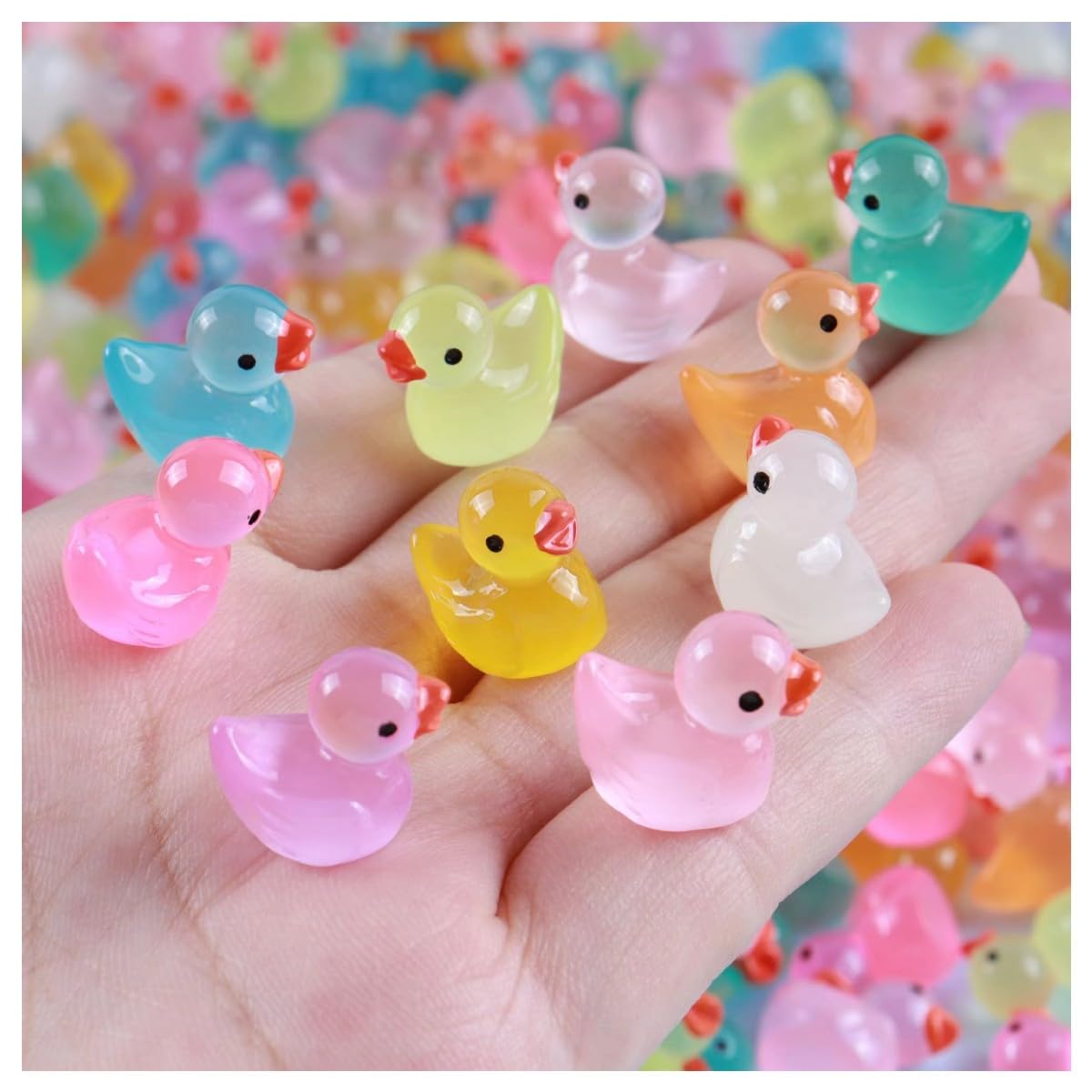 HEQU Lot de 200 mini canards miniatures en résine - Accessoires de petits canards - Décoration pour la maison, maison de poupée, jardin - Projet d'école en pot HEQU Lot de 200 mini canards miniatures en résine - Accessoires de petits canards - Décoration pour la maison, maison de poupée, jardin - Projet d'école en pot