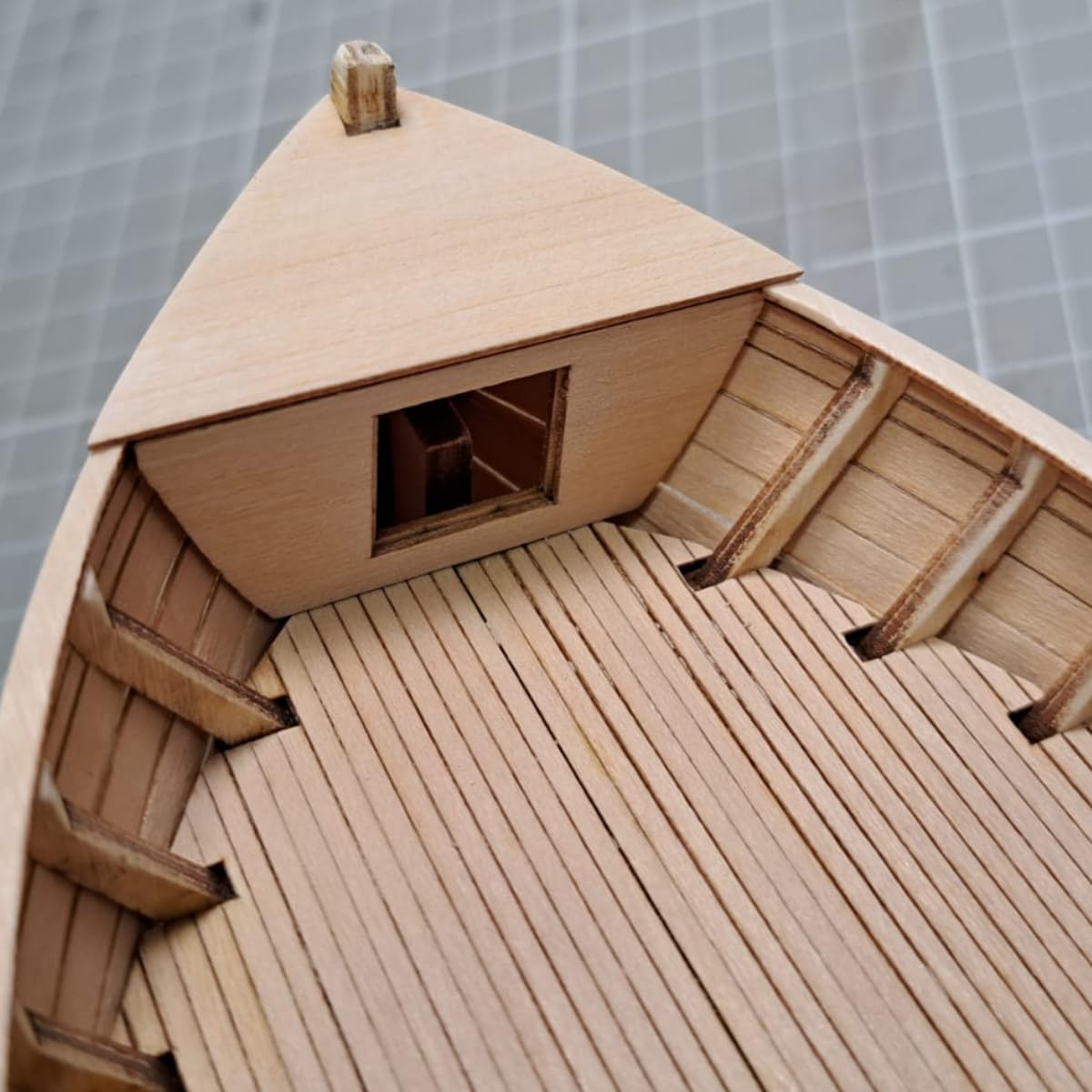 Fischerboot Heriette, Fischkutter als Laser Cut Bausatz aus Holz zum selberbauen im Maßstab 1:35