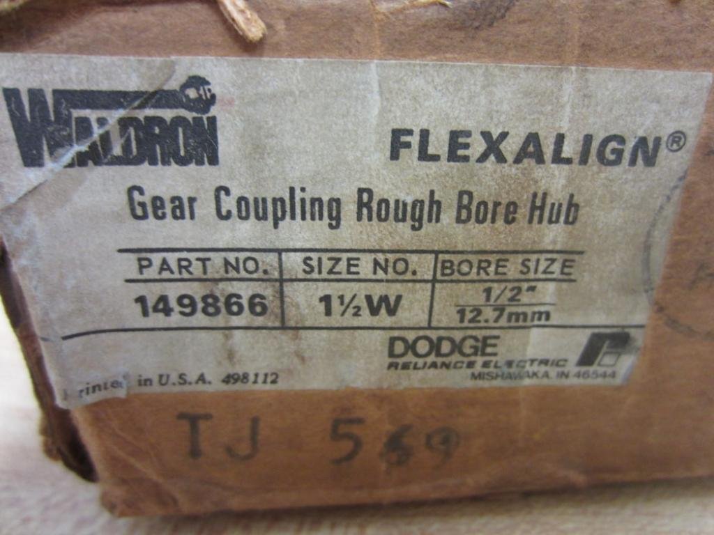 DFLEX9S2 3/16FLG/004607 Dodge New Coupling