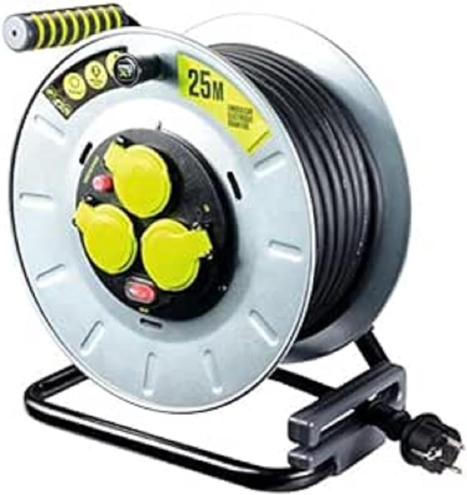 Masterplug - Alargador eléctrico (25 m, metal, enrollador profesional para cartas, jardín, IP44, 3 tomas de 16 A, cable de 3 G2,5 mm²), color negro