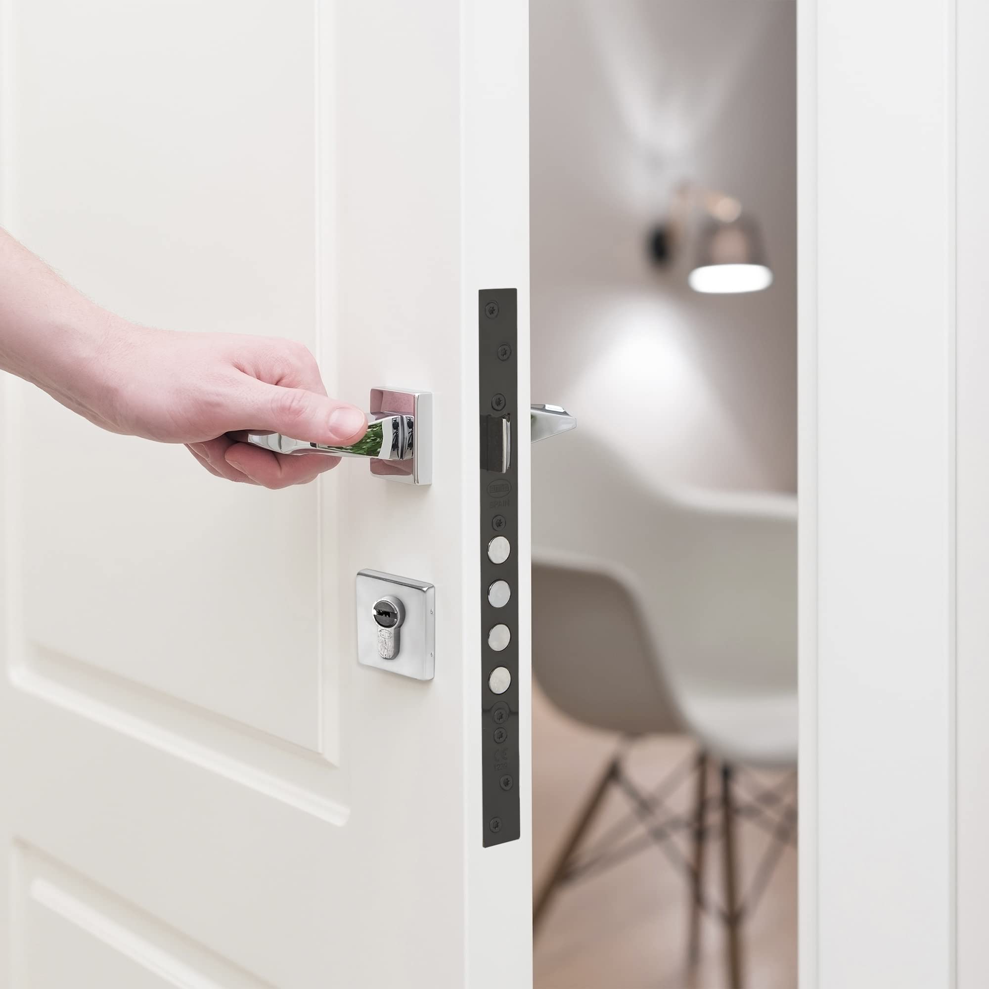 SnapPliers™ - Drukknopen voor bevestiging van hobbytangen SnapPliers™ - Drukknopen voor bevestiging van hobbytangen