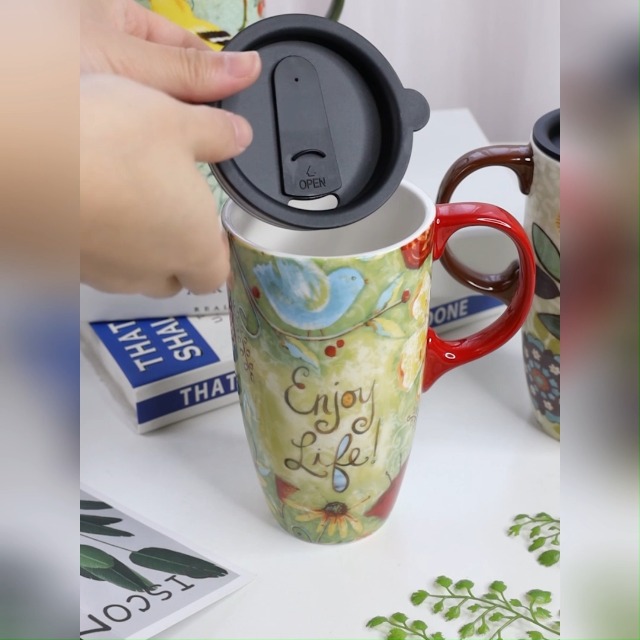 Taza de cerámica 17 oz con tapa y asa miniatura 7