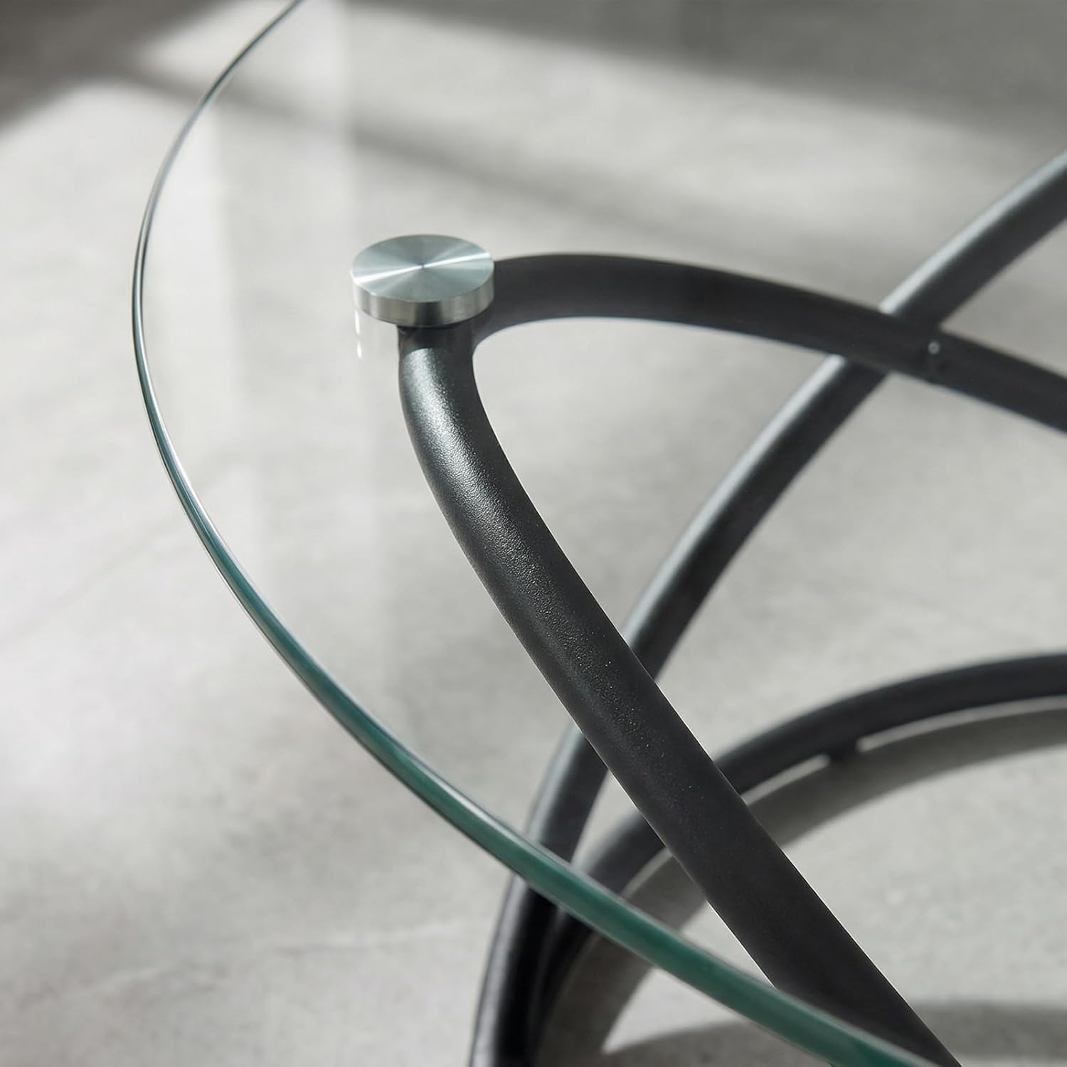 BECHAEO Round Glass Coffee Table for Living Room, 31.5" Circle Coffee Tables with Black Metal Frame, Modern Center Table for Home Office (Black)