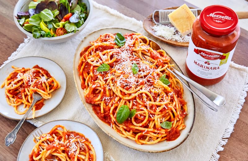 Mezzetta Family Recipes Sauce Combo (4 Pack) | Marinara 24.5 oz, Spicy Marinara 25 oz, Tomato Basil 25 oz, Roasted Garlic 25 oz