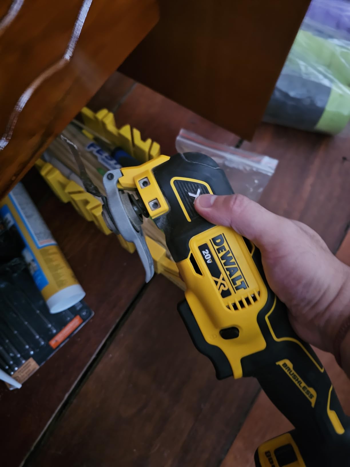20V MAX* XR® Brushless Cordless 3-Speed Oscillating Multi-Tool (Tool Only) photo review
