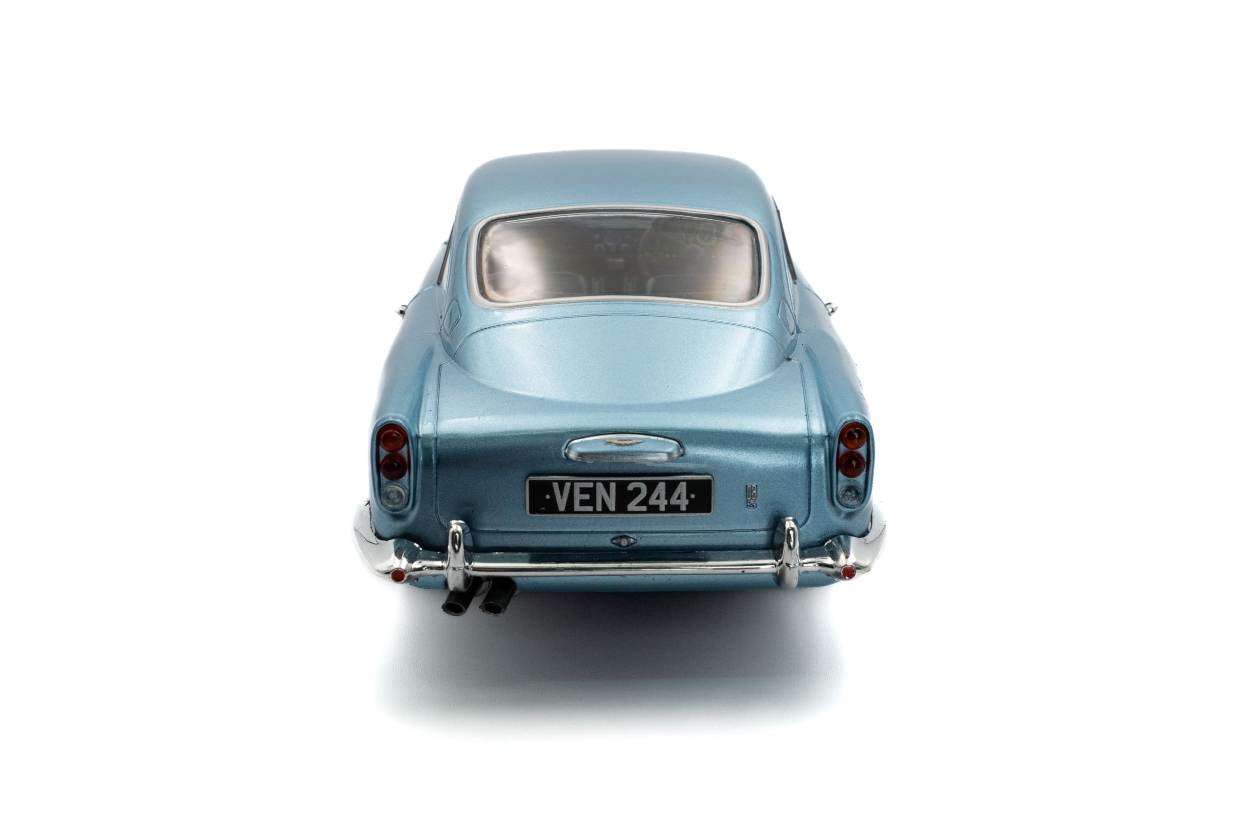 1:18 Aston Martin DB5 Light Metallic Blue 1964