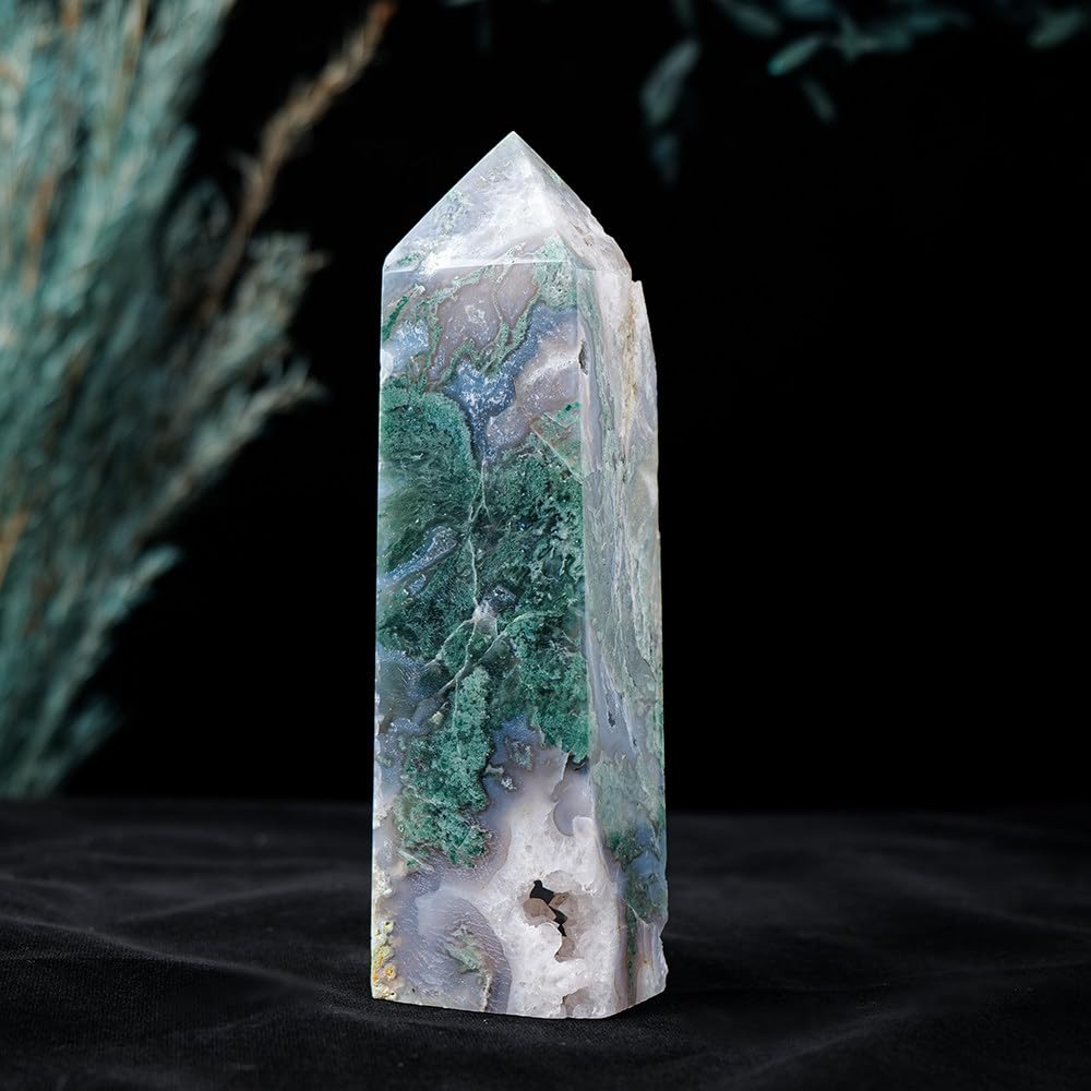 Tour de cristal vert en agate mousse, une connexion sacrée avec la Terre