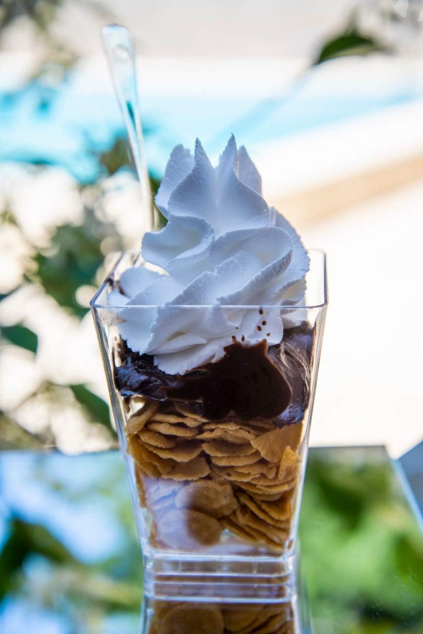 Party Plan Disposable Dessert Cups – Set of 24 5.5-Oz Clear Plastic Cups with Mini Spoons  – Elegant Design, Perfect Choice Any Occasions – Stress Free Post-Party Clean Up