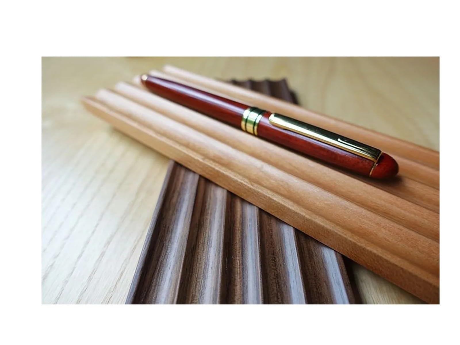 Présentoir de Stylo Plume Pot à crayons en bois massif, rangement de papeterie de bureau, pot à crayons d'affaires, porte-stylo, boîte à stylos personnalisée(Walnut wood)