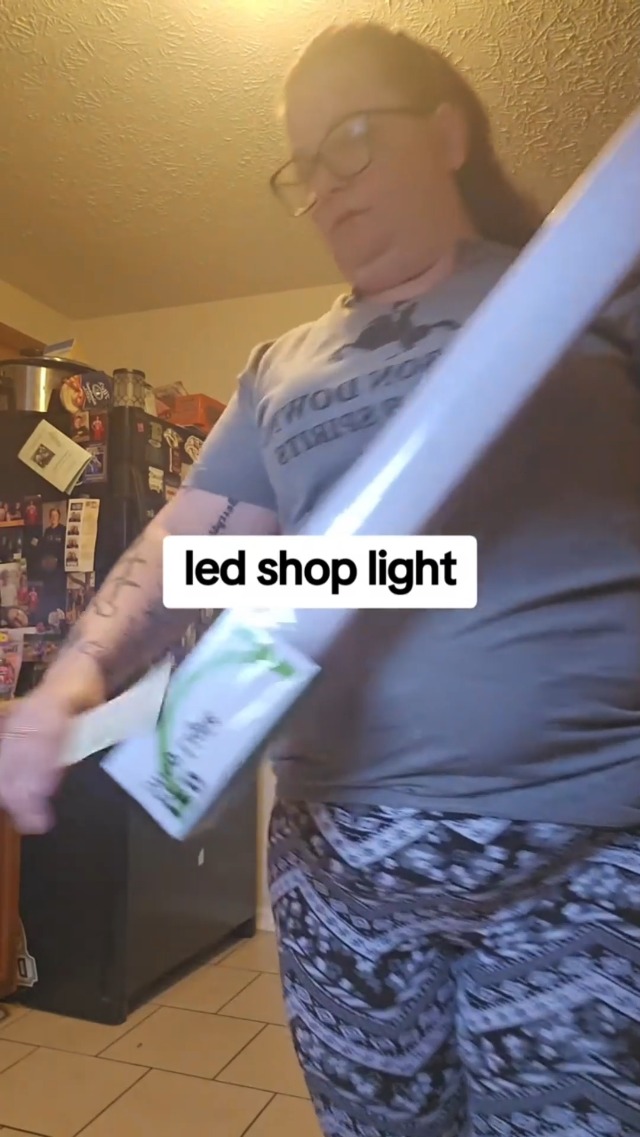 Image of ALUSSO 4FT LED Shop Lights with 5CCT Selectable-2100LM T8 Integrated Fixture, 10 Pack, 2700K-6500K Adjustable Color Temperature, Corded Electric with On /Off Switch for Garage /Workshop