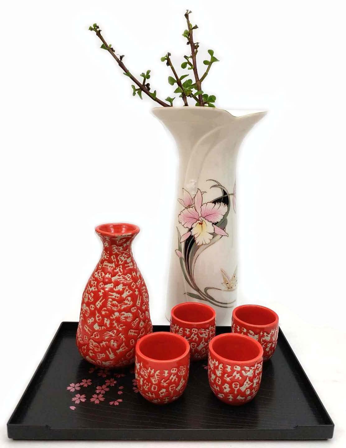 JapanBargain 4908, Juego de botella de sake de porcelana y tazas de saki, apto para microondas, 9.5 onzas, rojo + caligrafía