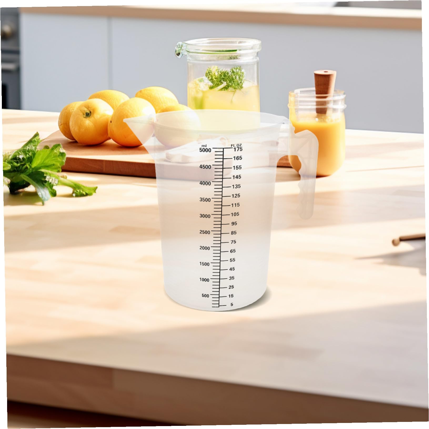 Toyvian Tasse à Mesurer en Plastique Pp 5l avec Couvercle Anti-poussière, Grosse Capacité pour Recettes de Boissons Variées et Cuisines Ouvertes, Visibilité Claire Garantie