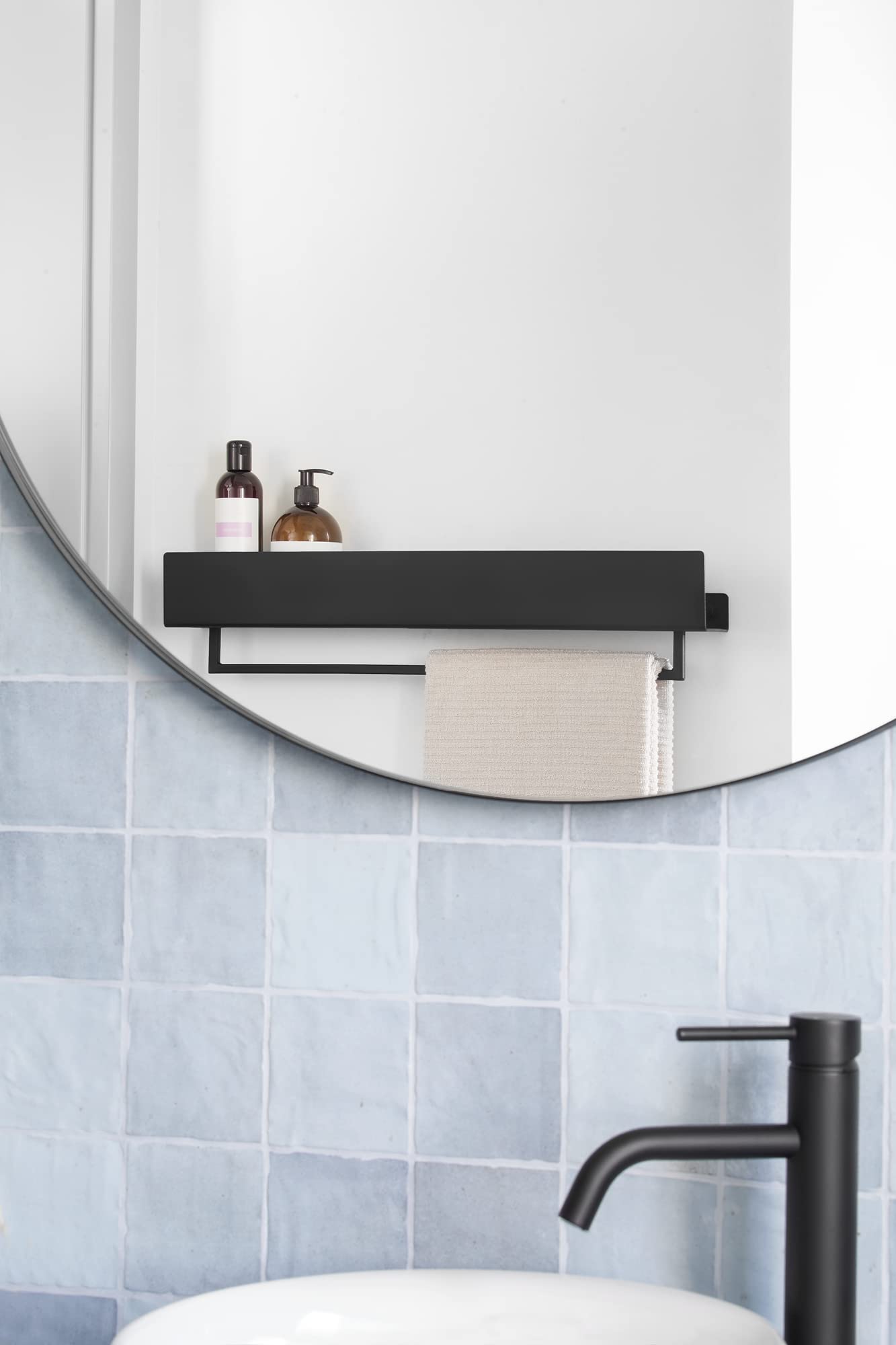 DABStory Toallero con estante 60cm para toallas de invitados, toallero de acero inoxidable, barra para toallas, montaje en pared para baño y cocina, accesorio de almacenamiento para baño VASCA Negro