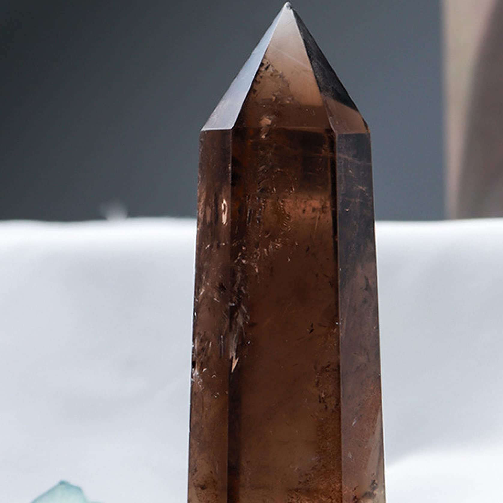 Amazon.co.jp: 1PC 天然水晶スモーキークォーツクリスタルポイント六角