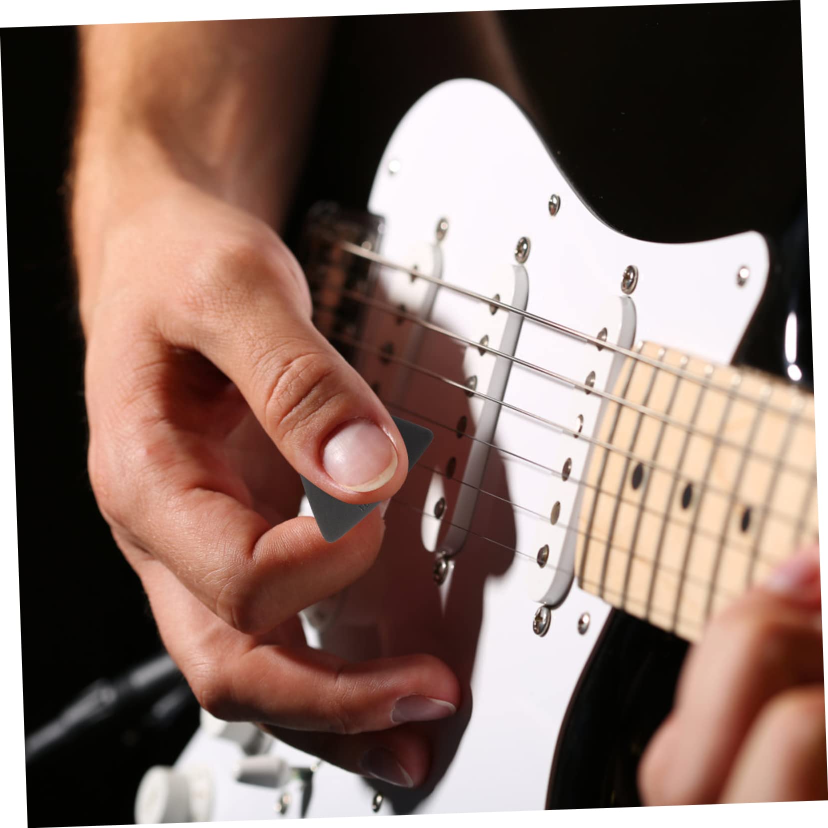 ibasenice 5sets Plettri Per Chitarra Triangolari Due Colori Accessori Leggeri e Compatti Per Musicisti Pratici e Facili Da Usare Per Amanti Della Chitarra