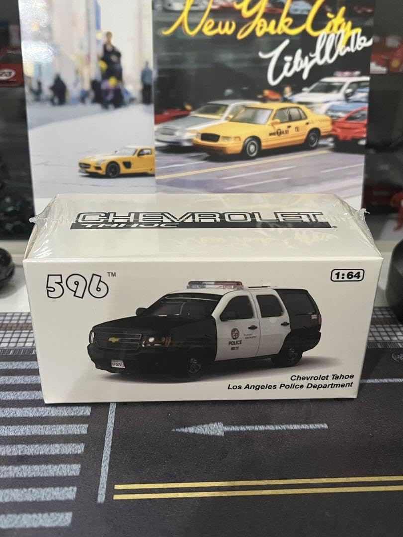 596モデル シボレータホ LAPD CHP 警察ミニカー 1:64 596 Model 1/64 Chevrolet Express - California Highway Patrol