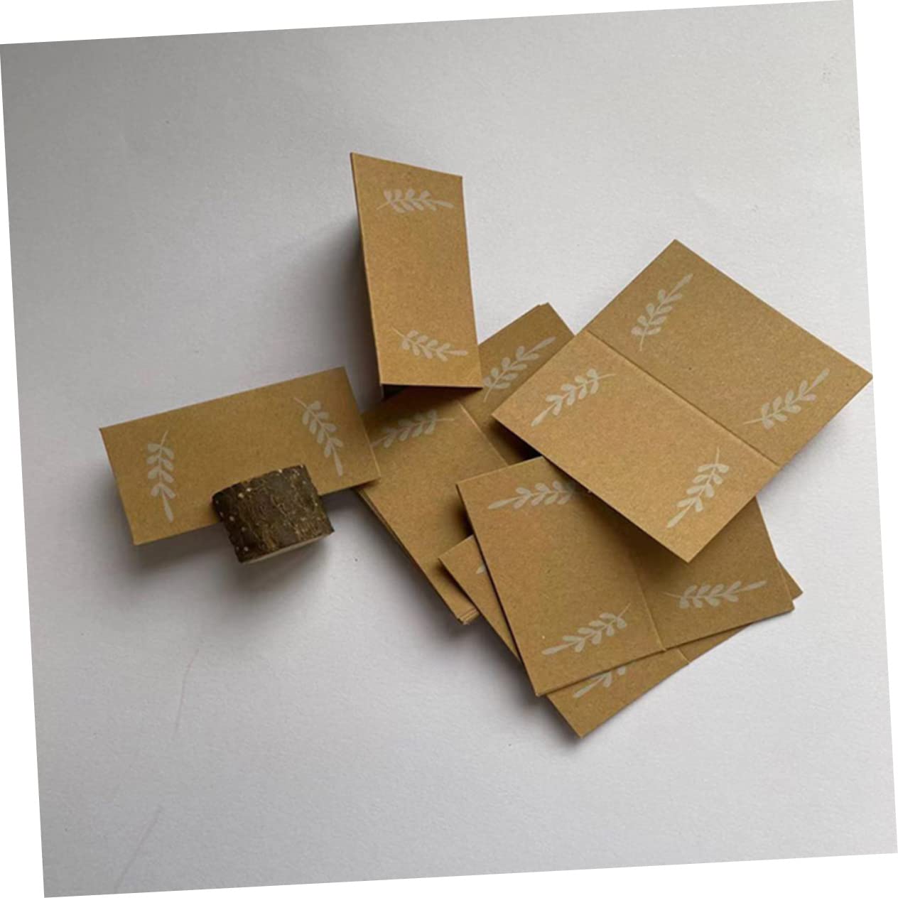 ULTECHNOVO 150pezzi Biglietti Segnaposto Per Matrimoni e Cartoncini Vuoti Decorativi Per Per e Decorazioni Facili Personalizzare e Inserire