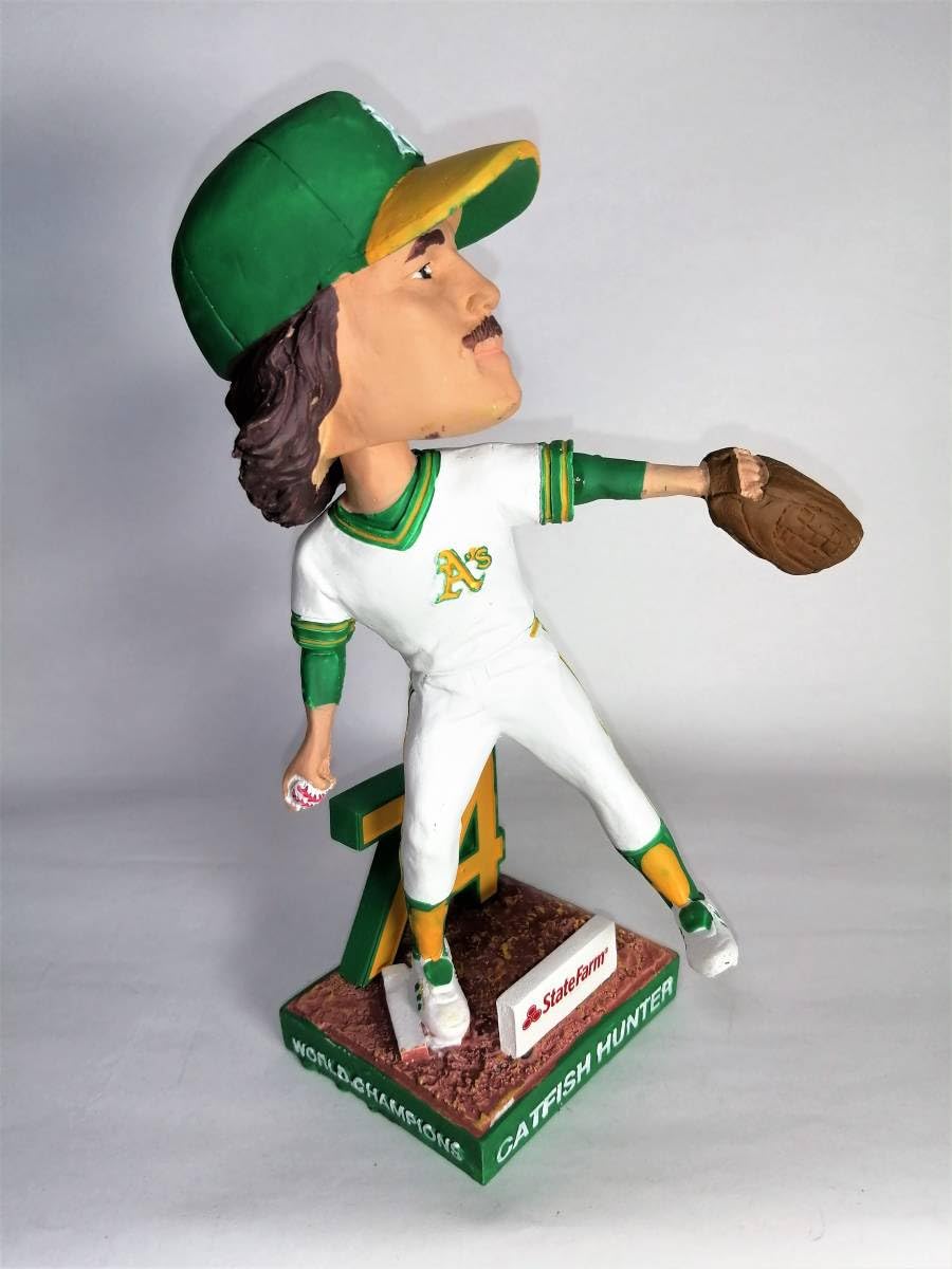 キャットフィッシュ・ハンター／”1974ワールドチャンピオン” ボブルヘッド人形 Amazon.co.jp: キャットフィッシュハンター／”1974ワールド