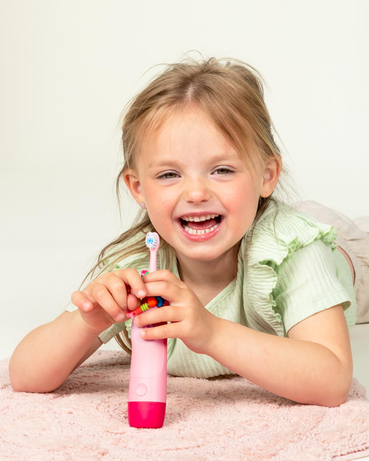 Jordan | OOTIE | Spazzolino da denti sonoro per bambini 3-12 anni | 2 testine (Gentle & Precision), luce sensore di pressione, timer da 2 minuti con segnale di 30 secondi, display con animazioni