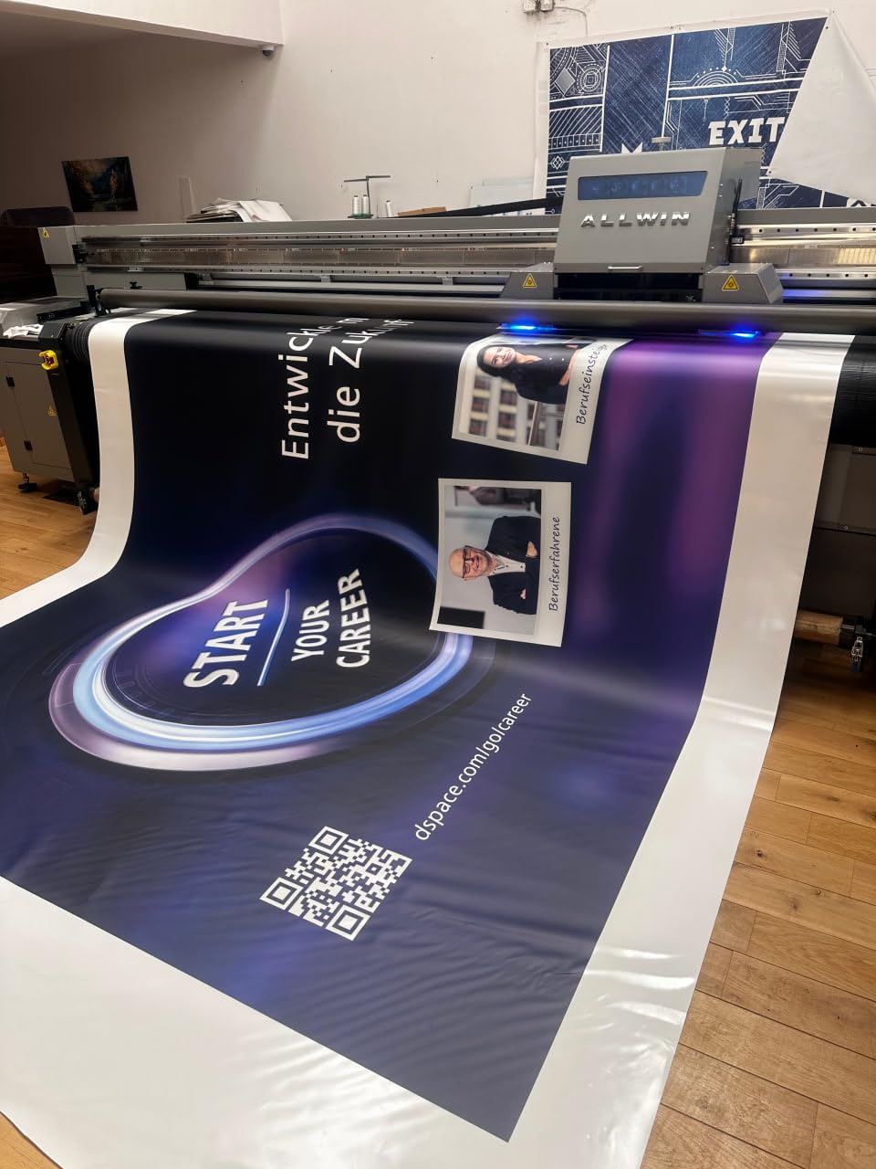 Banner Selbst Gestalten – Personalisierter Werbebanner mit Text/Logo/Foto – Für Werbung, Veranstaltungen & Dekoration – Wetterfest, UV-beständig – 450 g/m – von 1 bis 4 m – PrintMercial
