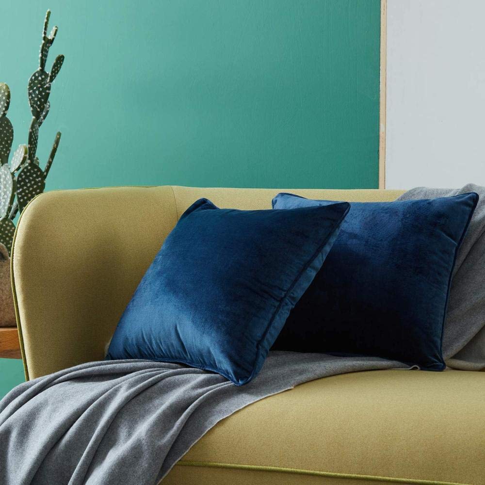 2 Cuscini Decorativi In Velluto Bordeaux 45x45 Cm - Federe Morbide Con Cerniera Per Divano, Letto E Auto, Resistenti Ai Raggi UV - 4