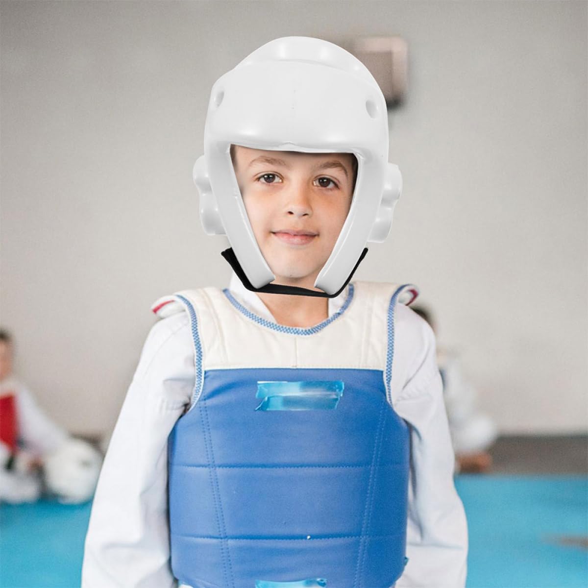 VICASKY Casco da Boxe Bianco in Pu Traspirante e Pratico per Protezioni Taekwondo, Adatto per Allenamento e Sparring Durante Attività di Boxing e Arti Marziali