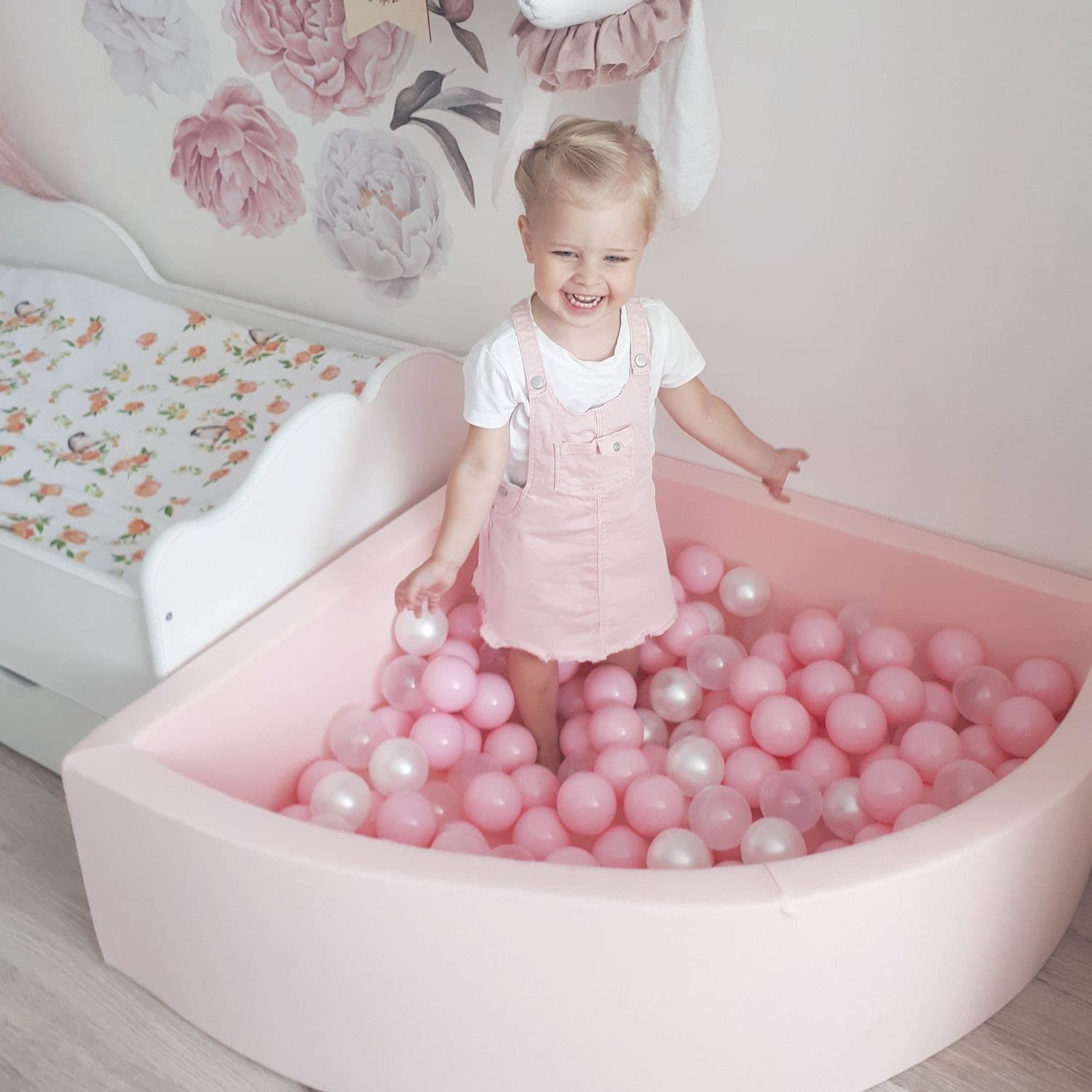 KiddyMoon Piscine À Balles pour Bébé Carré 90X30cm/300 Balles 7Cm Fosses À Boules Jouet Enfant, Gris Clair:V Clair/Jaune/Turq/Orange/Rose/Violet