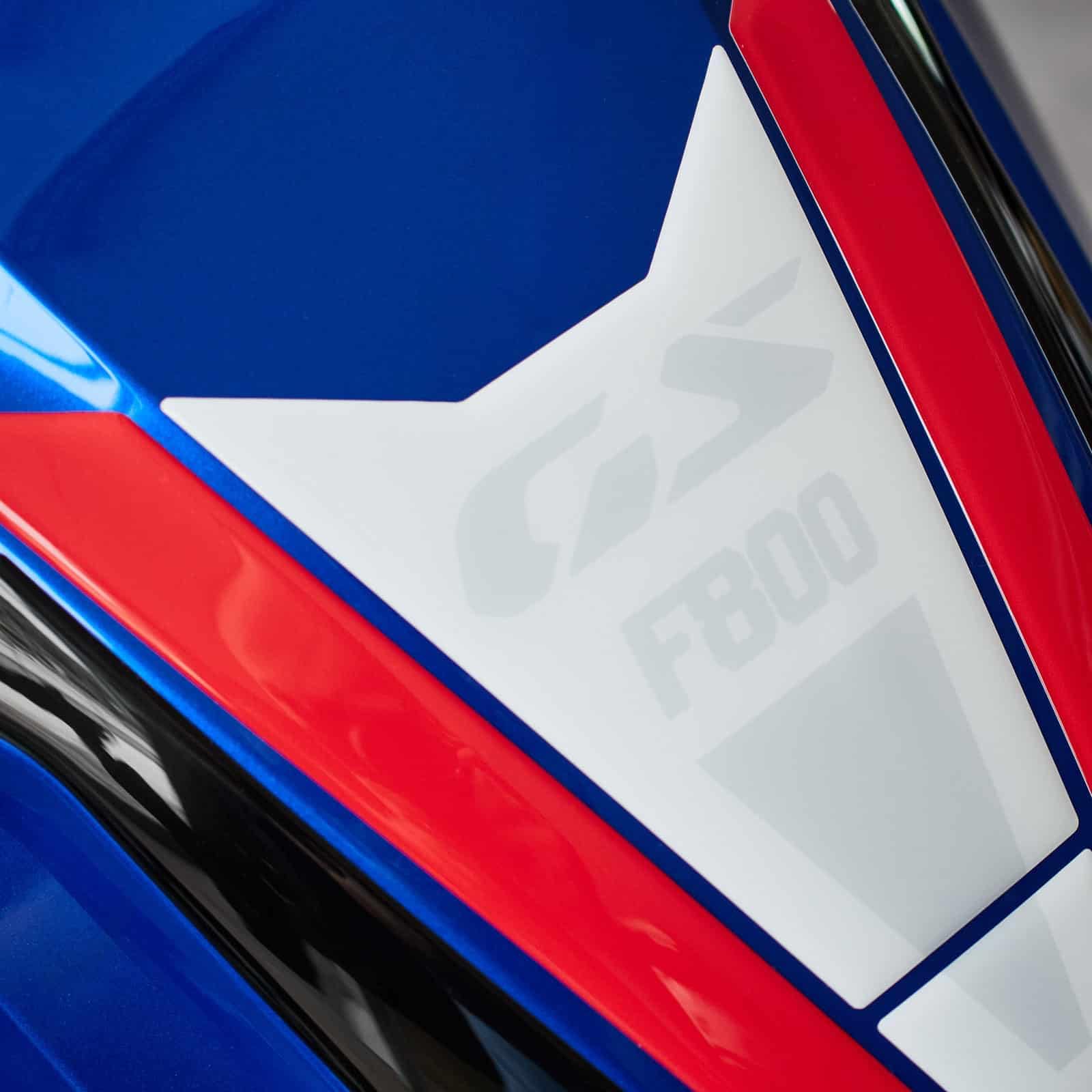 Resin Bike Adhesivos de Moto Compatibles con BMW F 800 GS 2024-2025 Sport. Protection de Tanque de Choques y Arañazos de Moto. Pegatinas 3D Resinadas Made in Italy