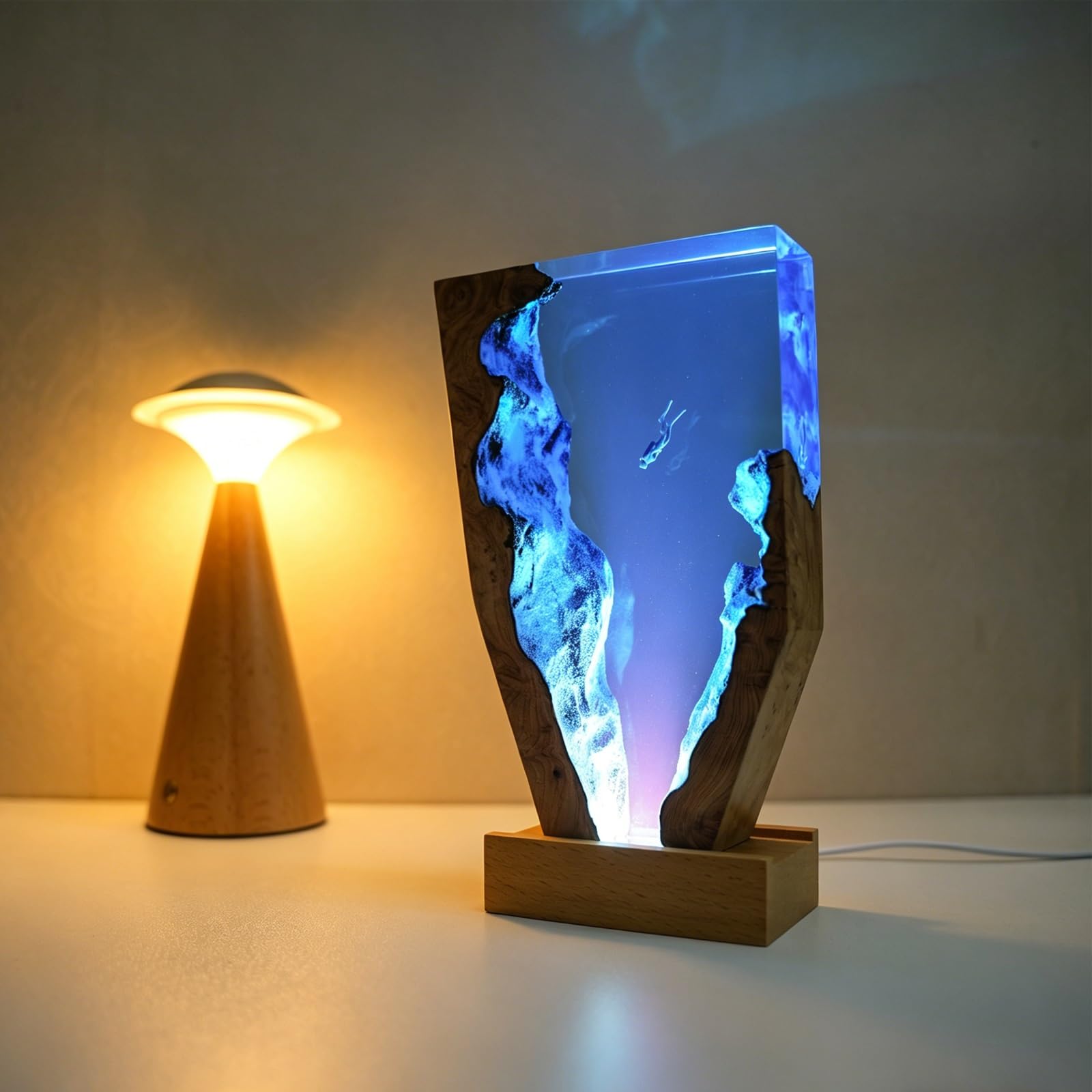 FGJtguE Woods lamp, Underwater Scuba Diver Night Light with Whale Shark, Dimmable LED Crystal Bedside Decor(C)