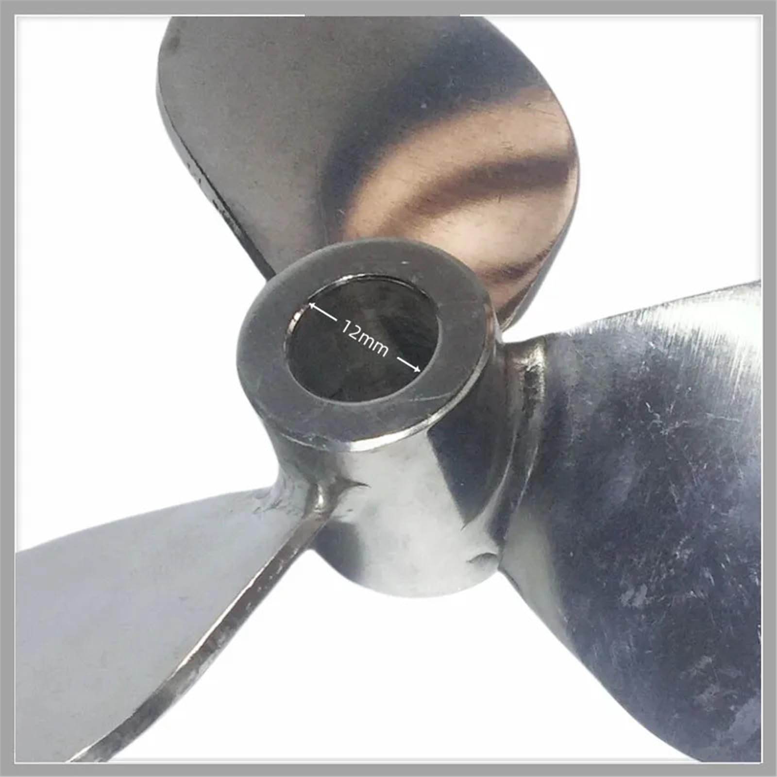 Mieszadło łopatkowe ze stali nierdzewnej, mieszadło laboratoryjne, łopatka mieszająca, trzy łopatki, średnica otworu wewnętrznego 150 mm, otwór 12
