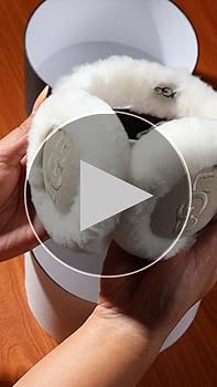 UGG アグ W SHEEPSKIN EMBROIDERY EARMUFF 81DGaaXJciL._UY1000_.jpg