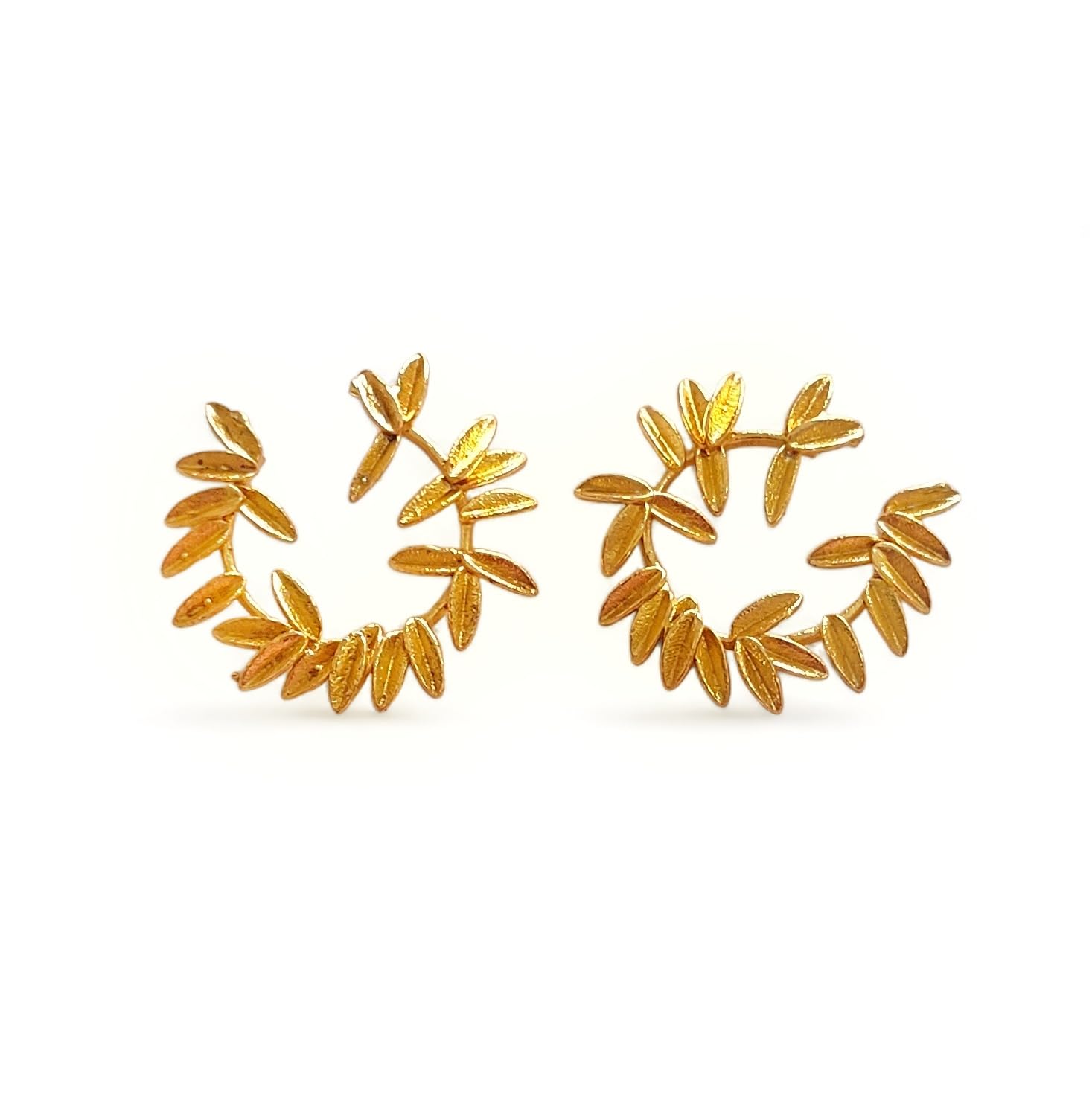 See full amazon price history chart for Jiaara Trendy Brass Gold toned leaf Hoop Earrings for women Jiaara Trendy Brass Gold toned leaf Hoop Earrings for women (B0CQH68J31) Amazon Price History, Amazon Price Tracker