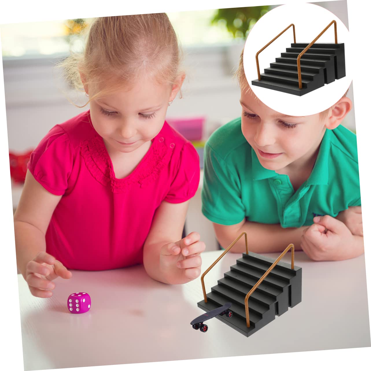 Toyvian 2pezzi Rampe Finger Skateboard in Plastico Nero per Skateboard Lovers e Kids, Accessori per Ostacoli e Pista, per Back To School Party