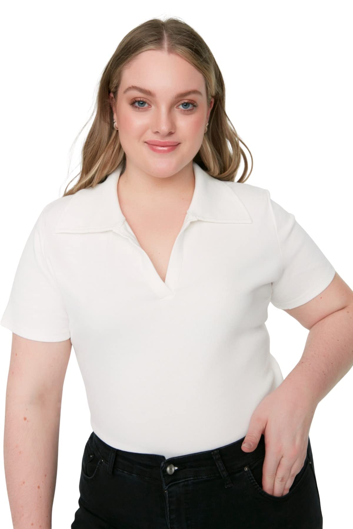 Trendyol FeMan Plus Size Regular fit Basic Polo Neck Knit Plus Size Blouse White