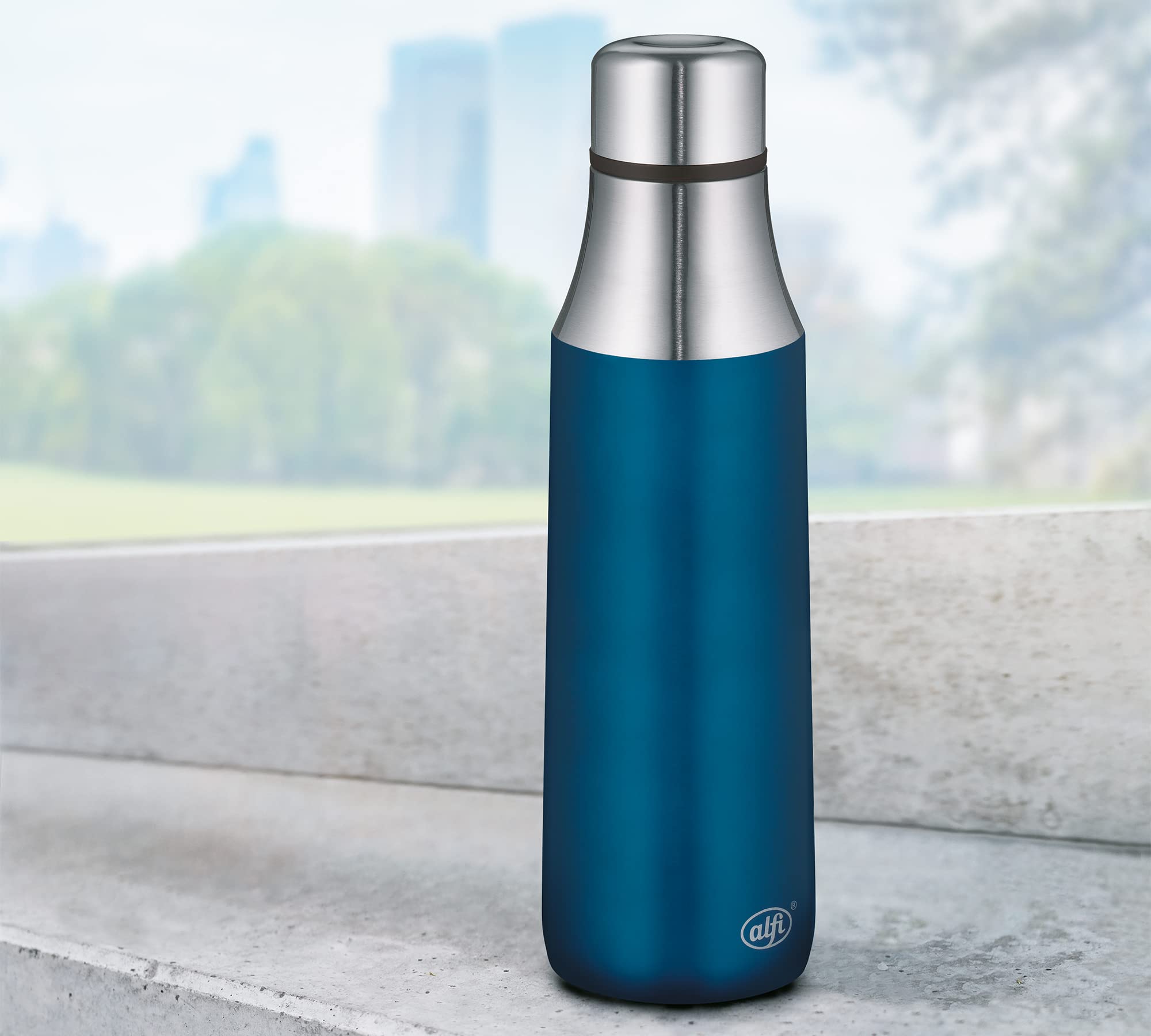 alfi CITY BOTTLE 500ml, mystic blue, Edelstahl-Trinkflasche ohne Plastik, robuste Thermoflasche auslaufsicher, hält 16 Stunden kalt, absolut dicht, Flasche für Kohlensäure, spülmaschinenfest, BPA-frei