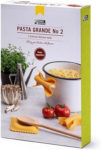 Monkey Business Herramientas de cocina de silicona en forma de pasta en una caja de regalo2 de nuestros utensilios de cocina en forma de pasta