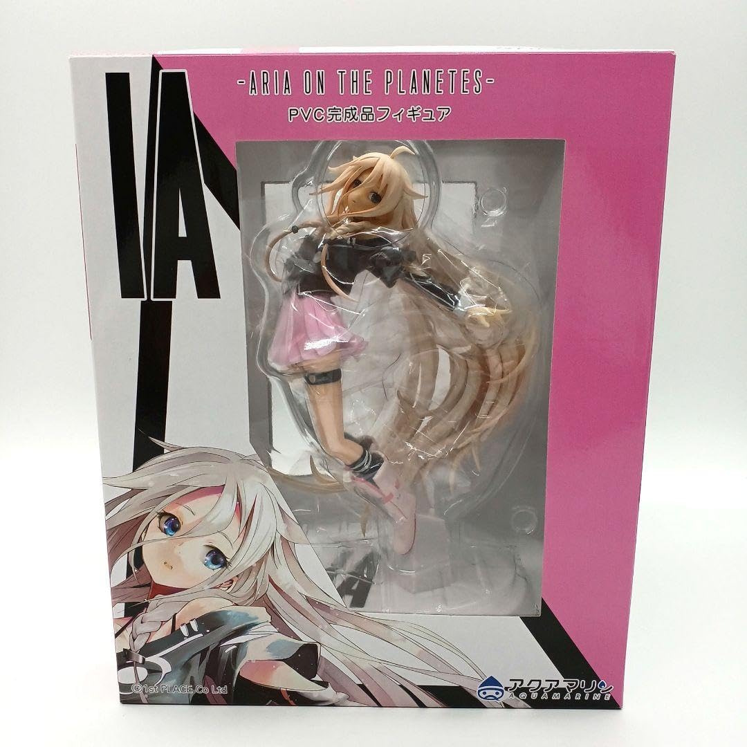 Mystic Fairies アクアマリン フィギュア　英国　ケース付き Amazon.co.jp: . IA ARIA アクアマリン フィギュア イア B : ホビー