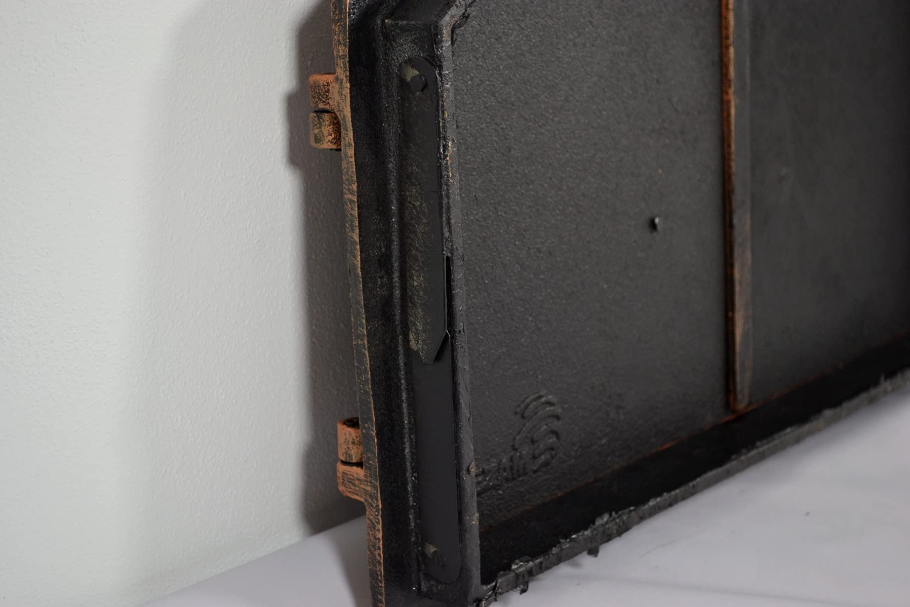 SEZAM Porte de four double en fonte avec loquet de porte, aspect rivet, porte de four à pizza - four à pain - porte de four en pierre, 53,2 x 5,5 x 35,5 cm, le cuivre