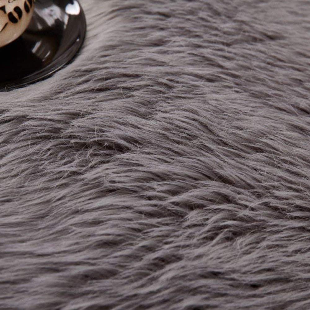 Tapis en Peau de Mouton synthétique, Imitation Toison Moquette Fluffy Soft Longhair Décoratif Coussin de Chaise Canapé Natte, Cozy Sensation comme véritable Laine Tapis (Gris)