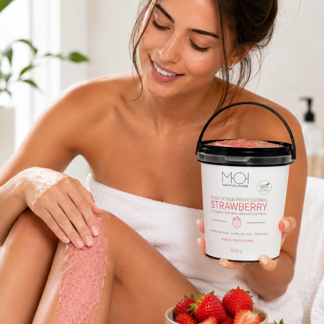 MOI Profesional Strawberry Body Scrub 1200 g – Exfoliante Corporal Hidratante de Fresa con Semillas Naturales, Aceite de Coco y Vitamina E | Piel Suave y Nutrida para Uso Profesional | Tamaño Grande