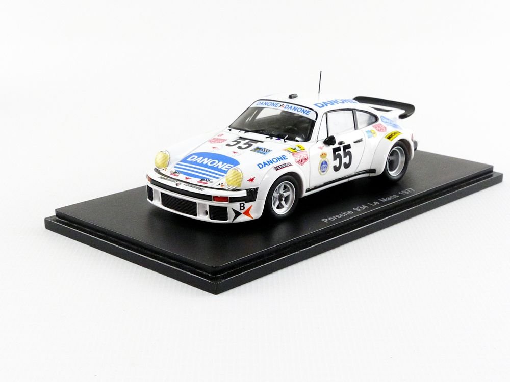 Spark – Le Mans 1977 1/43 Scale Model Car Porsche 934 S5090, White/Blue