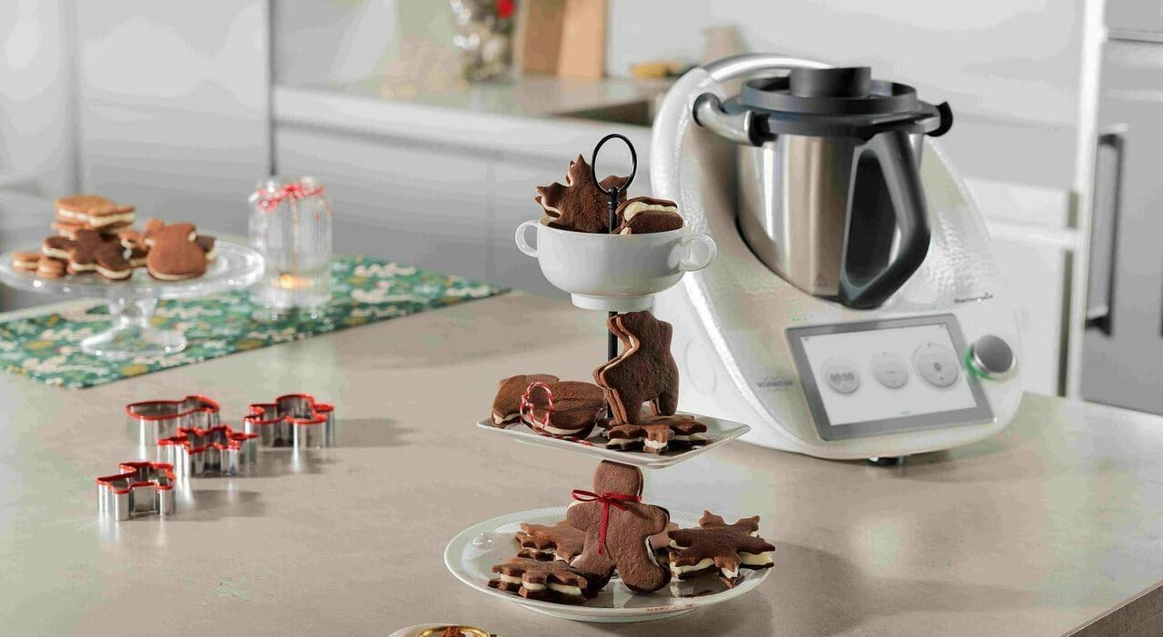 VORWERK BIMBY TM6 ORIGINALE – Robot da Cucina Multifunzione con Display Touch, Cookidoo® Integrato, Varoma e Cottura Guidata – Assistenza e Garanzia incorporate (Rigenerato Come Nuovo)